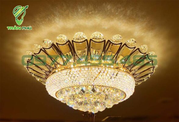đèn pha lê treo trần