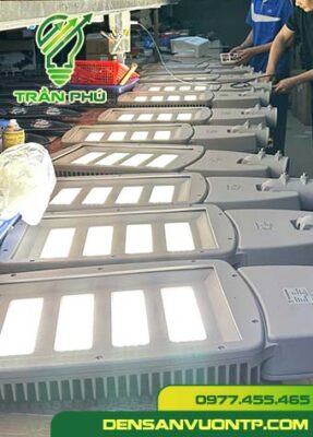 Đèn đường Eris chiếu sáng