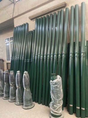 ảnh xưởng sản xuất trụ cột đèn sân vườn