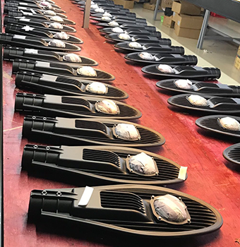 đèn đường led hình lá 50w Trần Phú