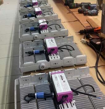 đèn pha module hiện đại 250W